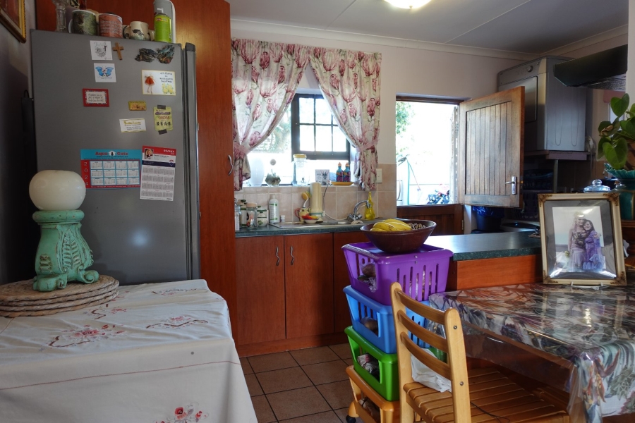 5 Bedroom Property for Sale in Fraaiuitsig Western Cape